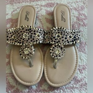 Womens sandals size 8